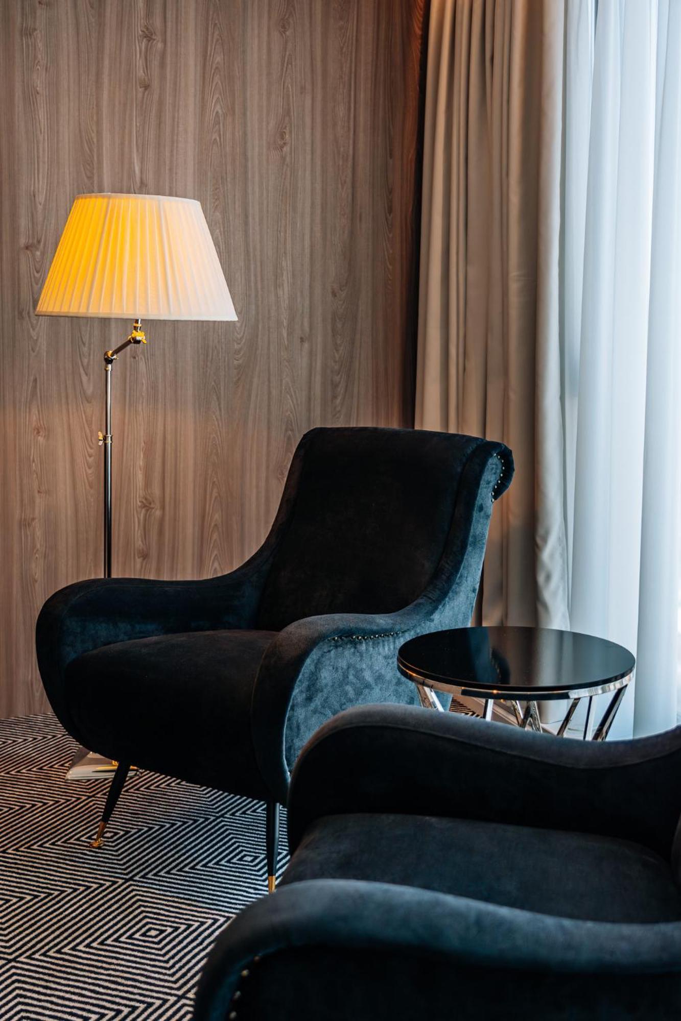 קלוז'-נאפוקה Sky Airport Hotel מראה חיצוני תמונה