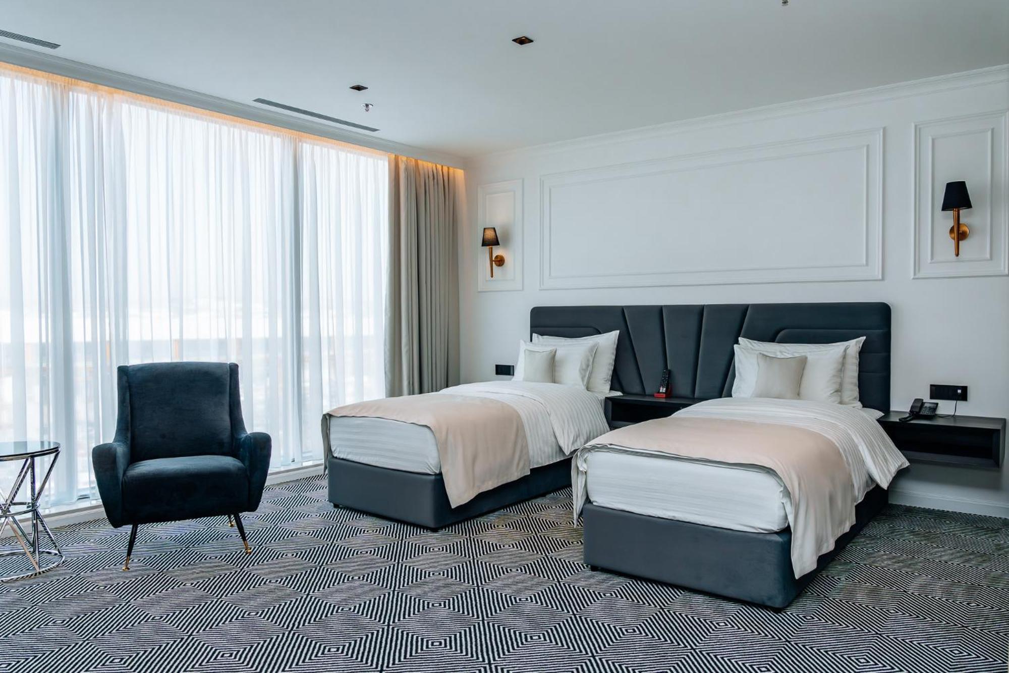 קלוז'-נאפוקה Sky Airport Hotel מראה חיצוני תמונה