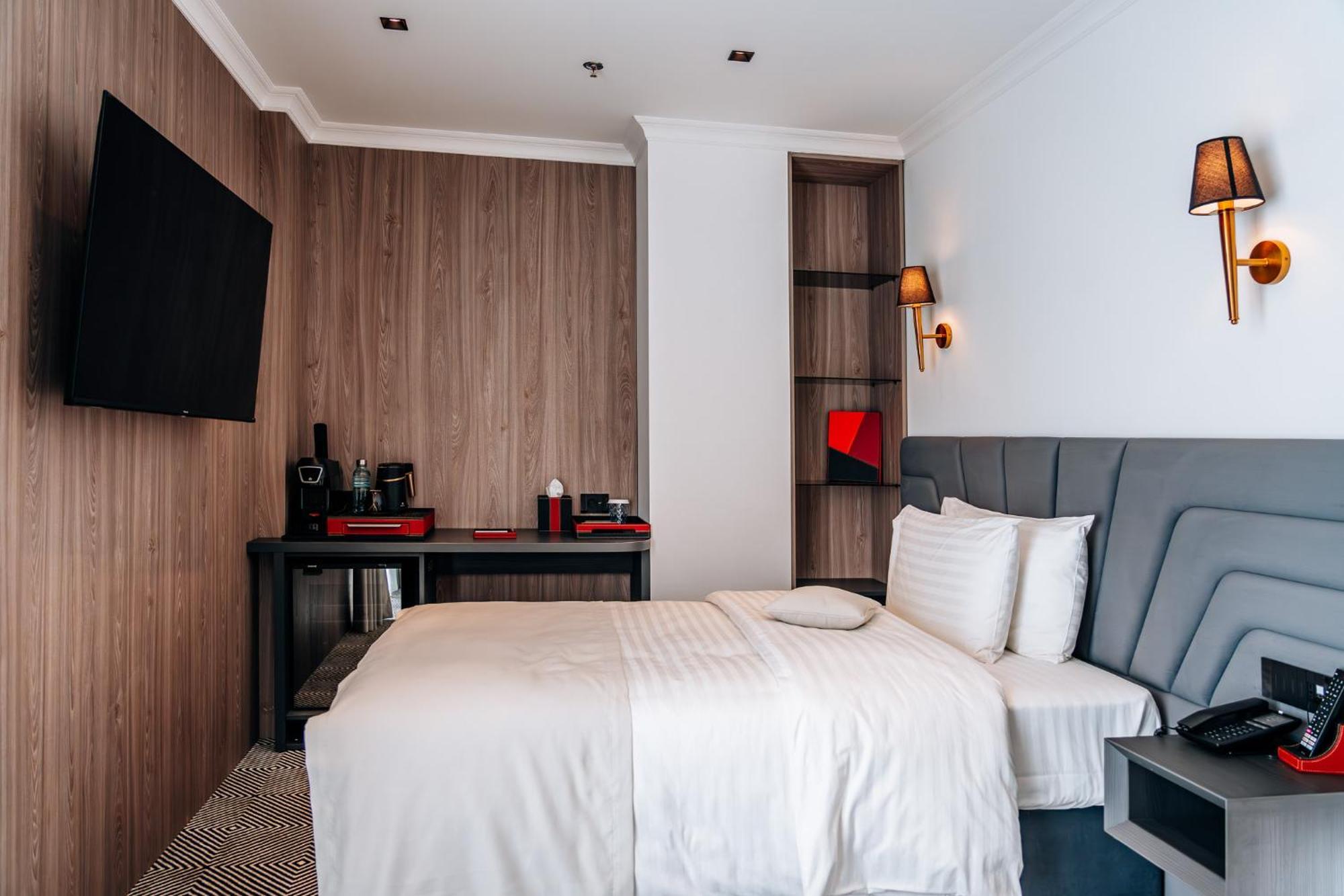 קלוז'-נאפוקה Sky Airport Hotel חדר תמונה